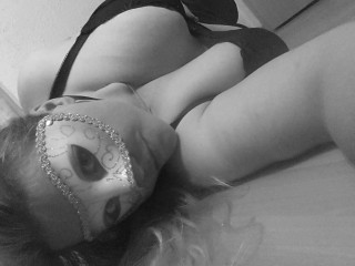 Sexy Milf und Kurvig - Sexy Milf und Kurvig - der Name ist Programm